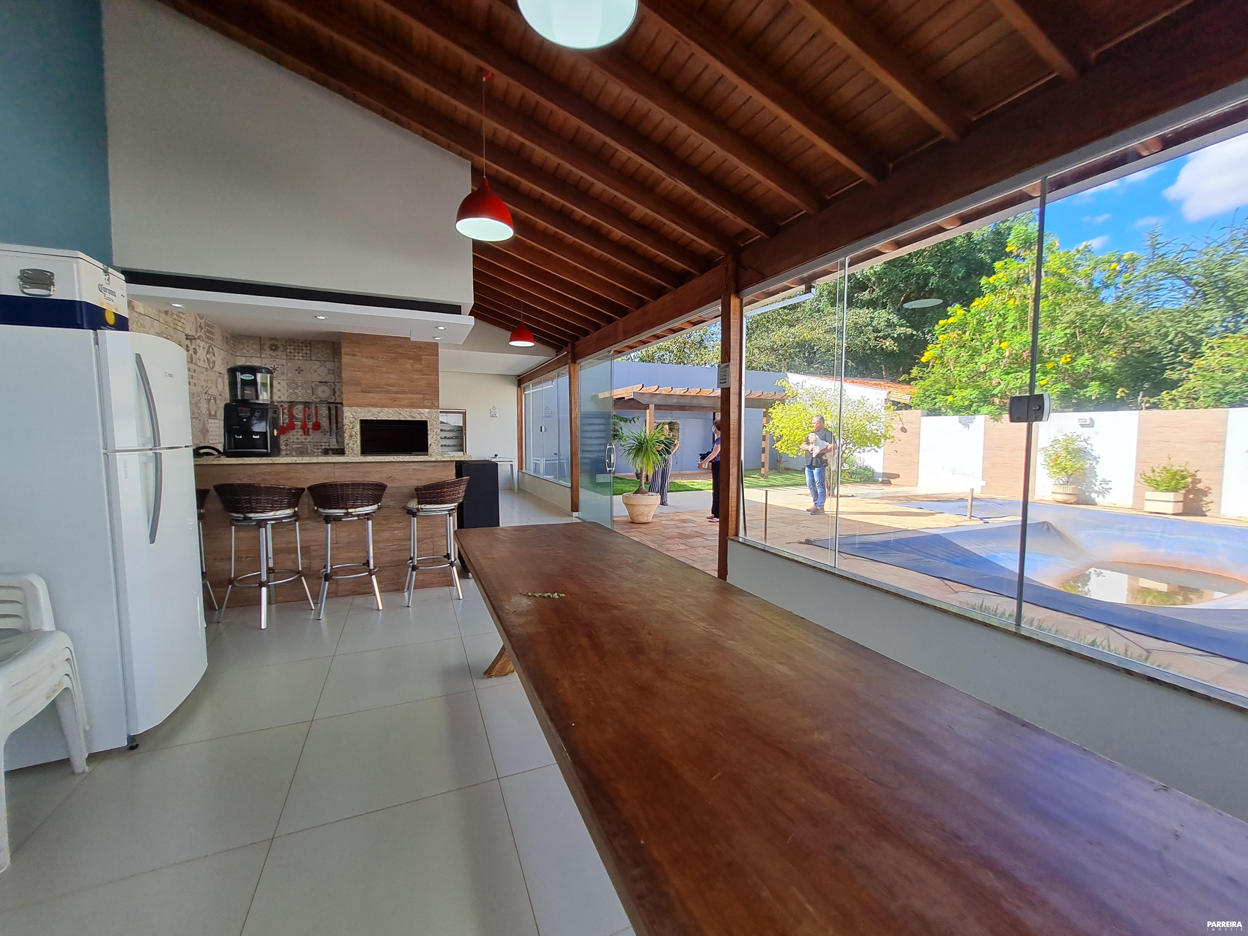 6182ab301f8e2.jpg