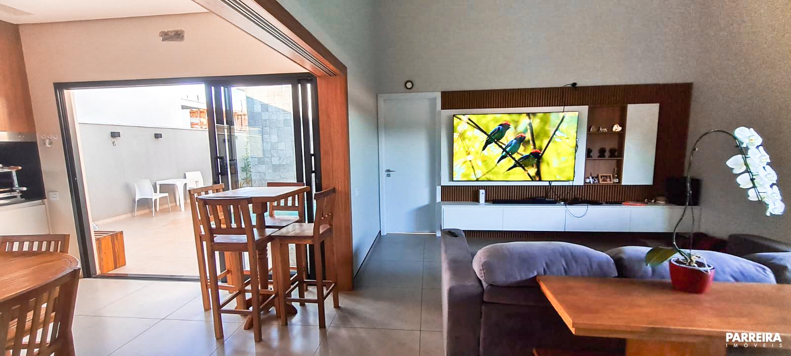 629e12bd8590e.jpg