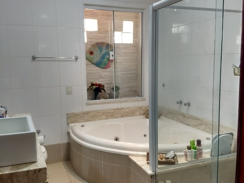 7fc53c6e4bd29220cb1707173a18b16a.jpg